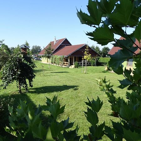 Penzion Pod Vapenkami Strážnice Exteriör bild