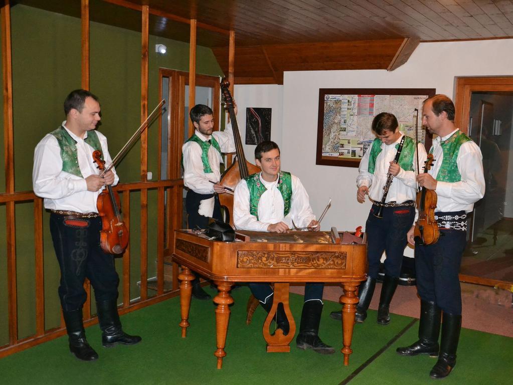 Penzion Pod Vapenkami Strážnice Exteriör bild