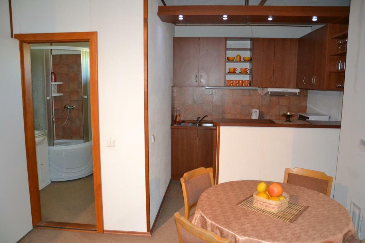 Penzion Pod Vapenkami Strážnice Exteriör bild